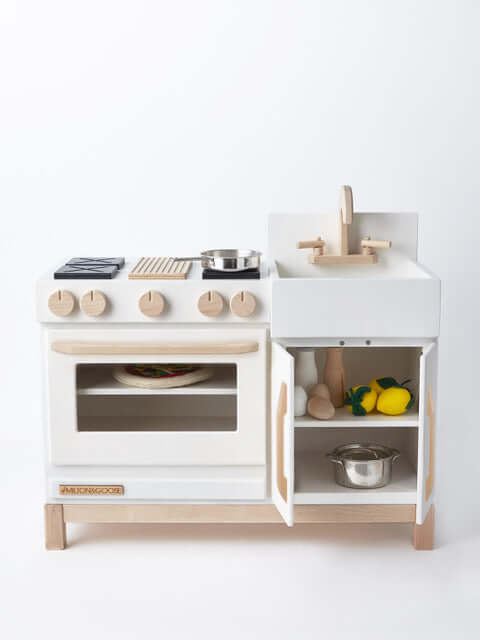 Milton & Goose Essential Play Kitchen - White - KIT-E-WH